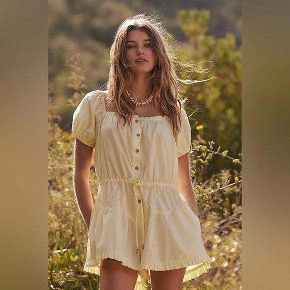Free People A Sight For Sore Eyes Romper Square Neck Puff Sleeve in lemon color - Picture 1 of 10